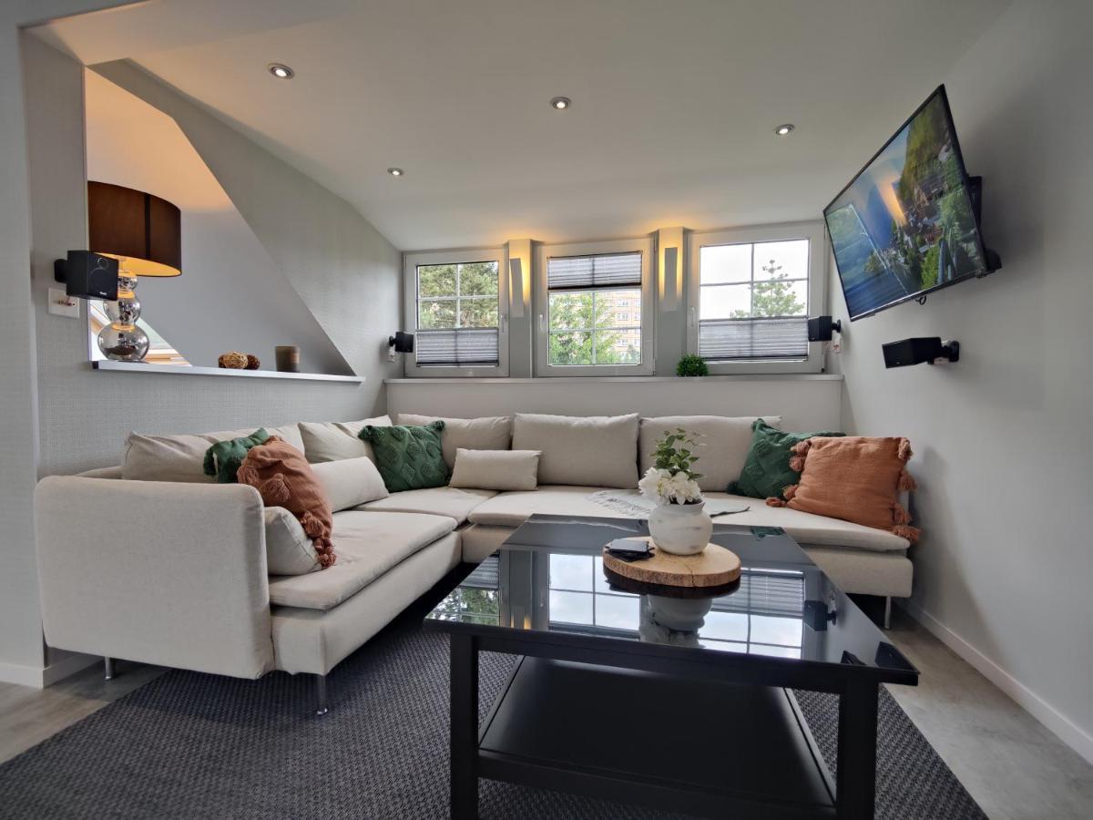 Ferienhaus Villa Adelsberg Mit Dachterrasse In Zentraler Lage Fuer Bis Zu 10 Personen 켐니츠 외부 사진