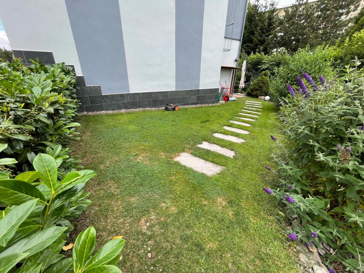 Ferienhaus Villa Adelsberg Mit Dachterrasse In Zentraler Lage Fuer Bis Zu 10 Personen 켐니츠 외부 사진