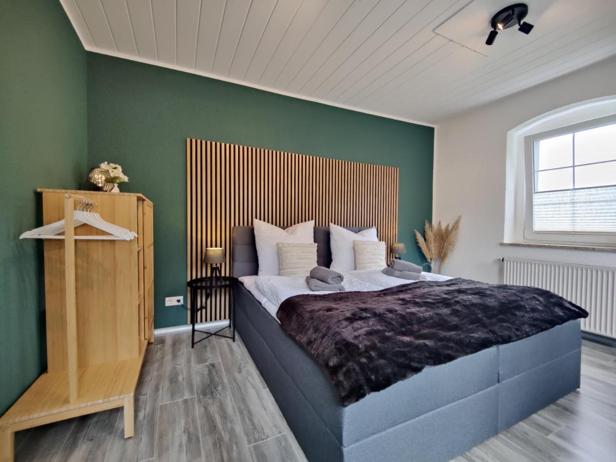 Ferienhaus Villa Adelsberg Mit Dachterrasse In Zentraler Lage Fuer Bis Zu 10 Personen 켐니츠 외부 사진