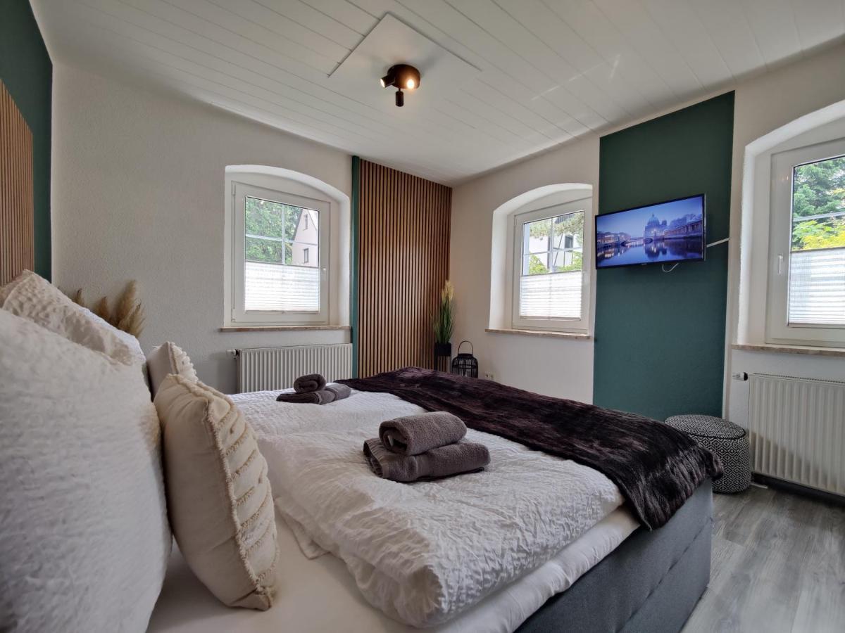 Ferienhaus Villa Adelsberg Mit Dachterrasse In Zentraler Lage Fuer Bis Zu 10 Personen 켐니츠 외부 사진